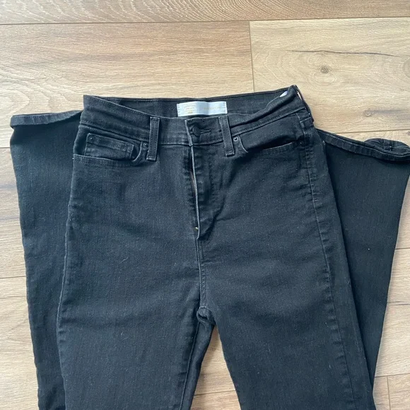 Levi’s Black Flare Jeans Women’s - Picture 1 of 14